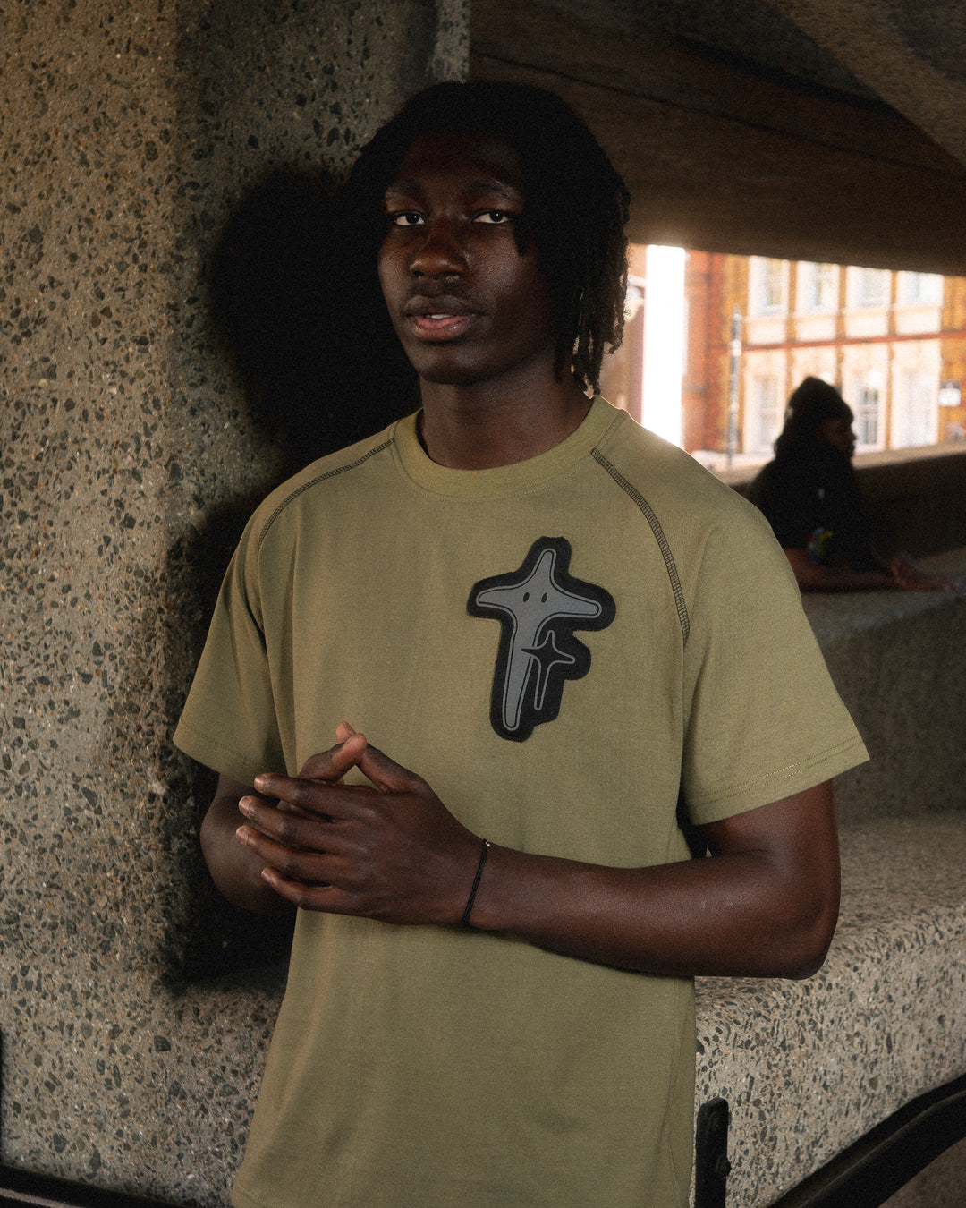 STARZY KHAKI TEE