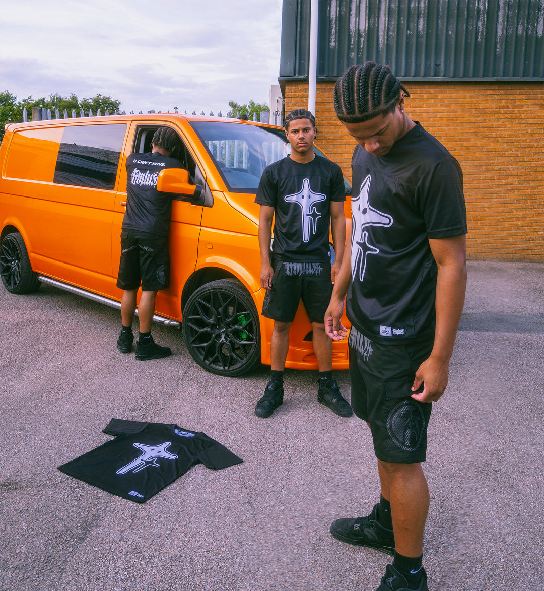 BLACKOUT CARGO SHORTS